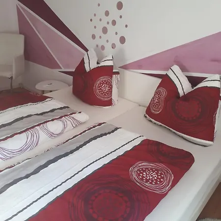 Familienfreundliche Mit Garten Apartamento